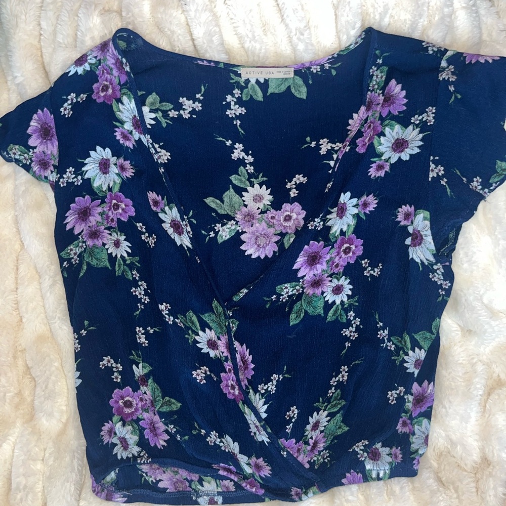 🌸Floral short sleeve blouse